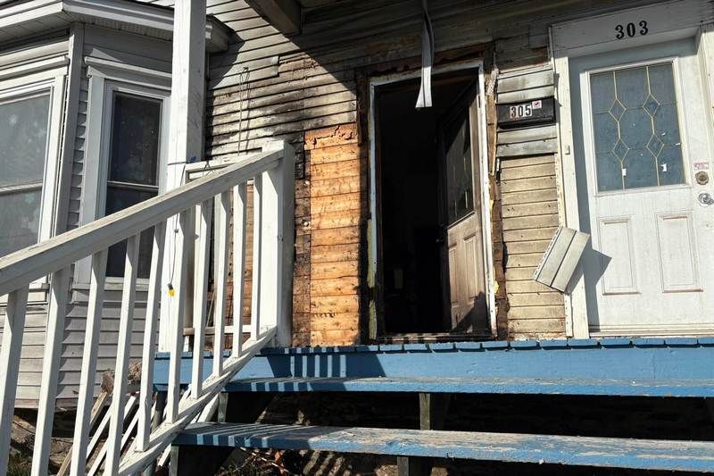 Incendie suspect et arrestation après une collision à Sherbrooke
